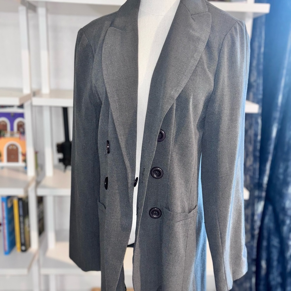 Chic‎ Gray Double-Breasted Blazer